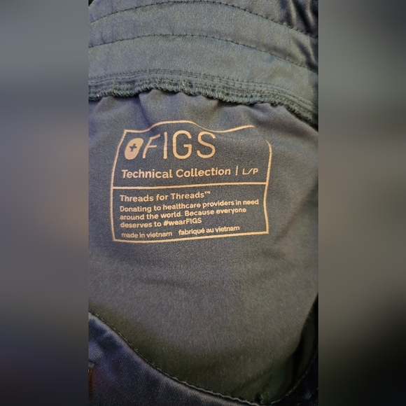 FIGS jogger scrub set - Picture 7 of 9